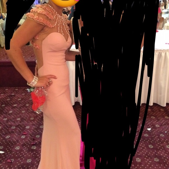 Dress - Picture 6 of 6